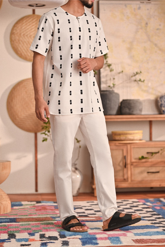 The Perfect Men Slim Fit Pants - White