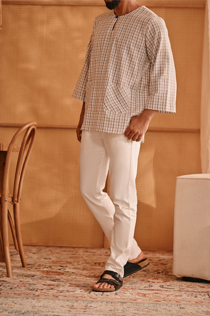 The Perfect Men Slim Fit Pants - White