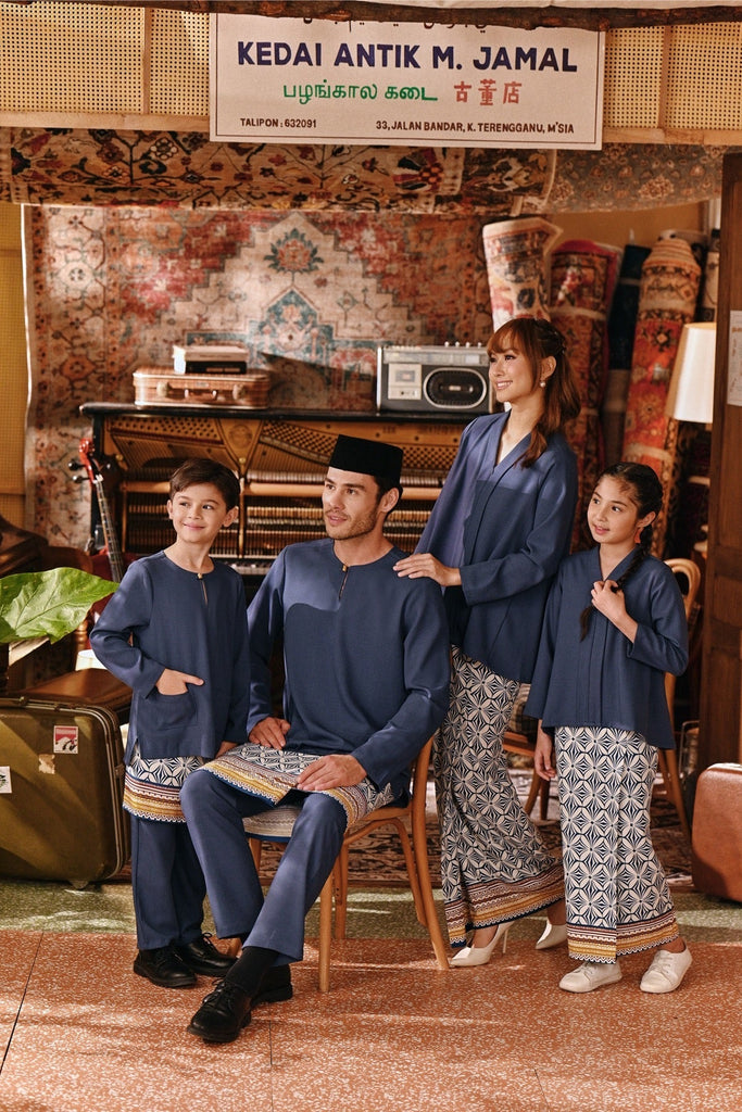 The Akar Kita Men Baju Melayu Teluk Belanga - England Blue