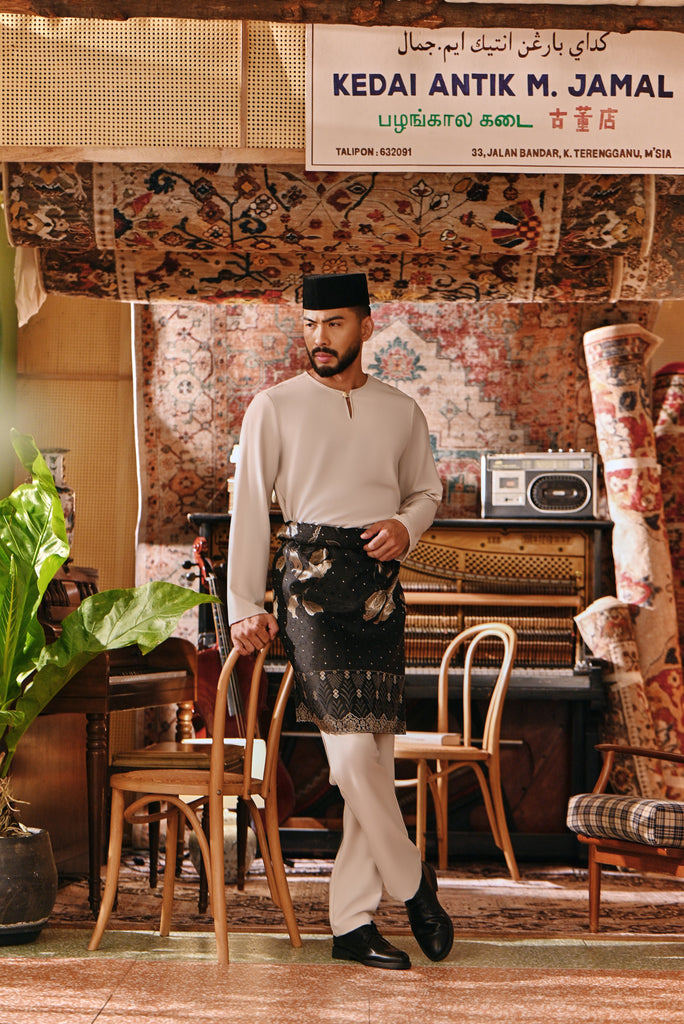 The Akar Kita Men Baju Melayu Teluk Belanga - Off White