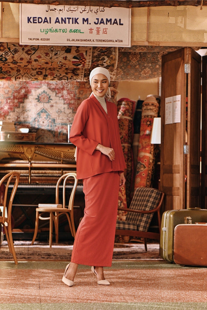 The Akar Kita Women Kebaya Top - Mandarin Red