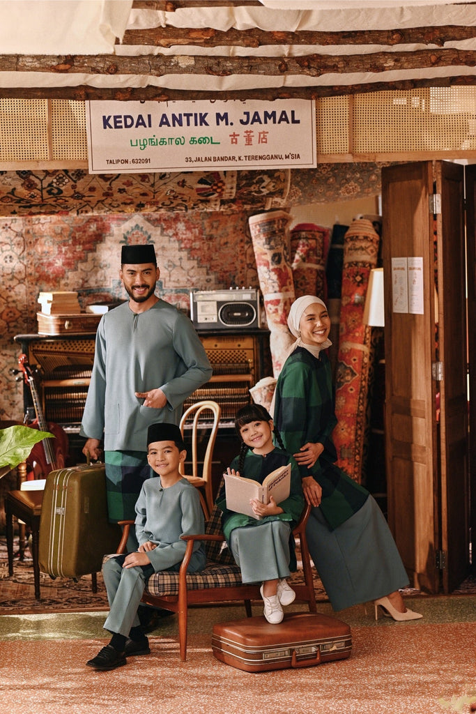 The Akar Kita Men Baju Melayu Teluk Belanga - Pine Green