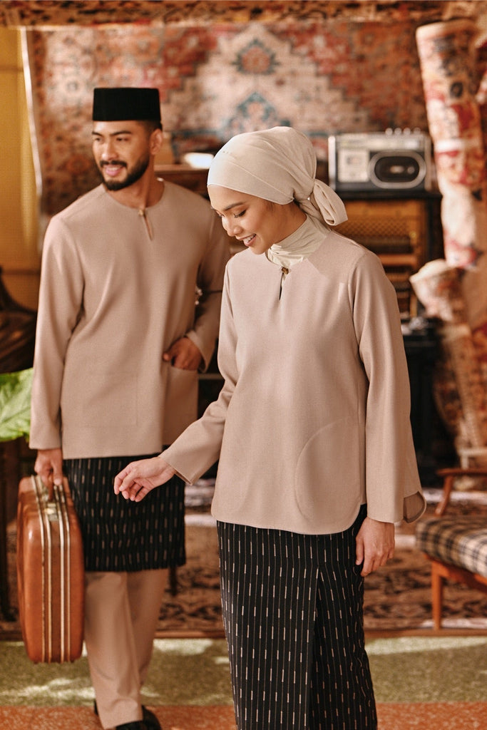 The Akar Kita Women Folded Skirt - Black Harvest