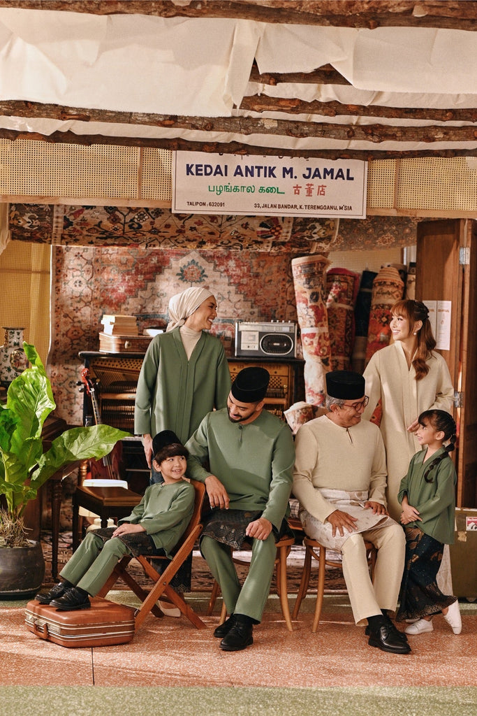 The Akar Kita Kebaya Top - Sage Green