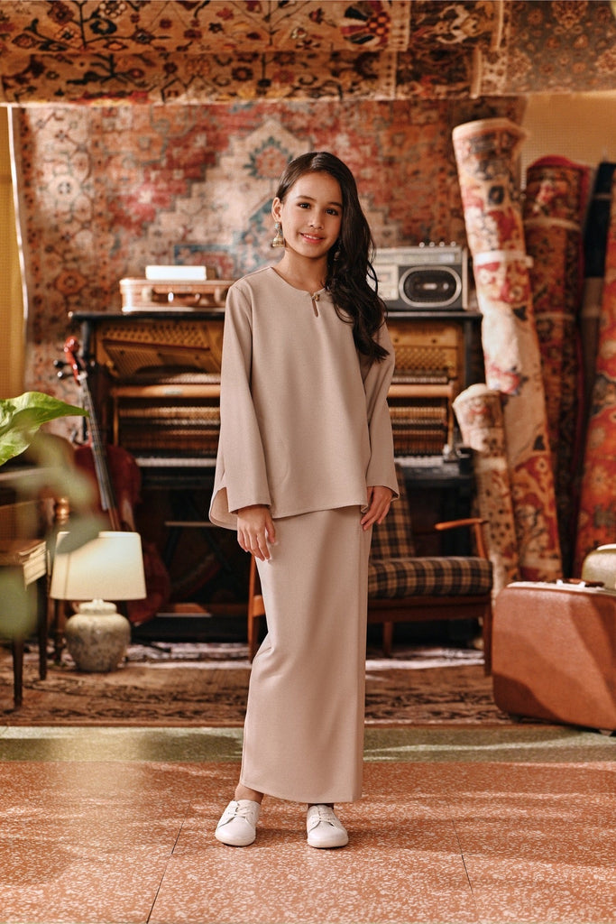 The Akar Kita Folded Skirt - Nude