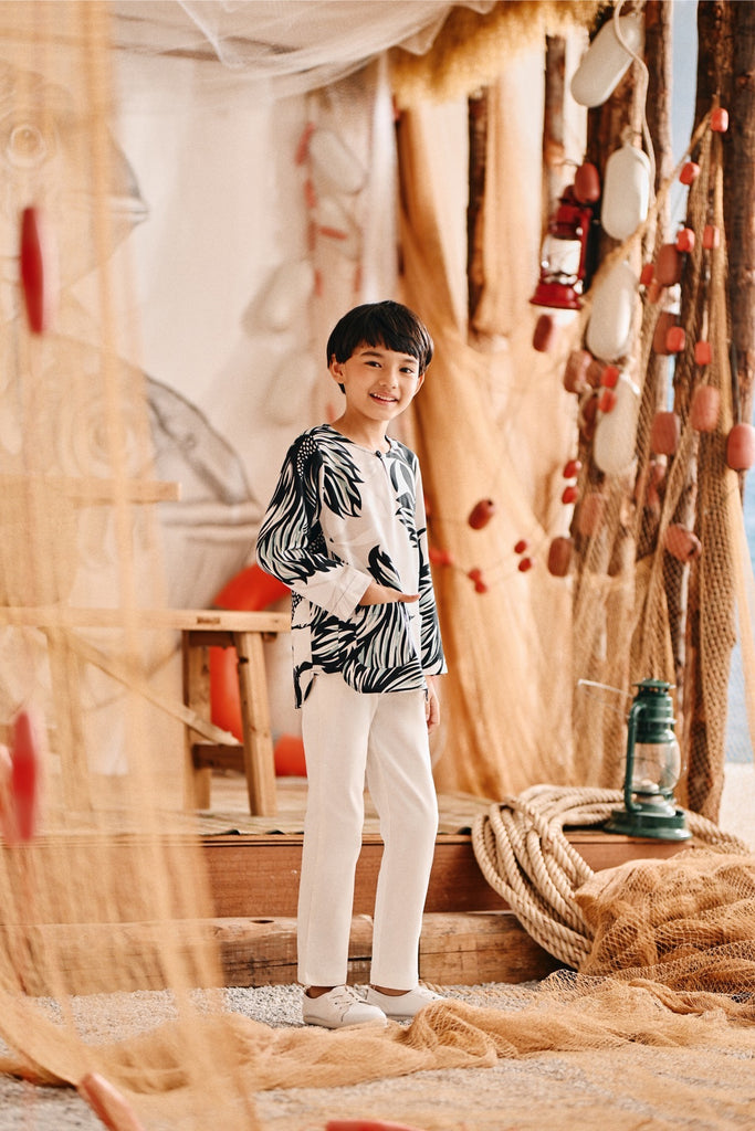 The Perfect Slim Fit Pants - White