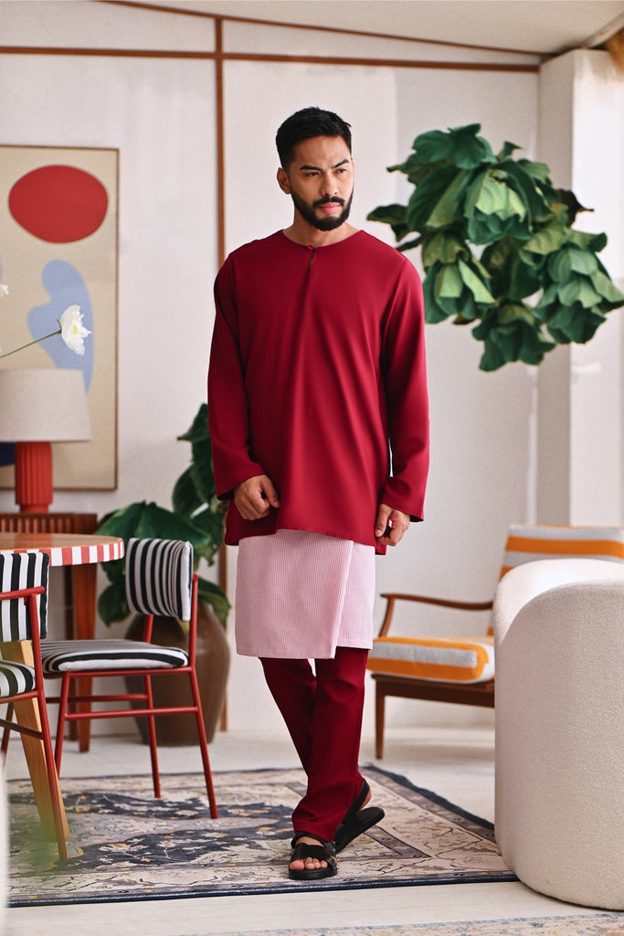 The Perfect Men Slim Fit Pants - Maroon