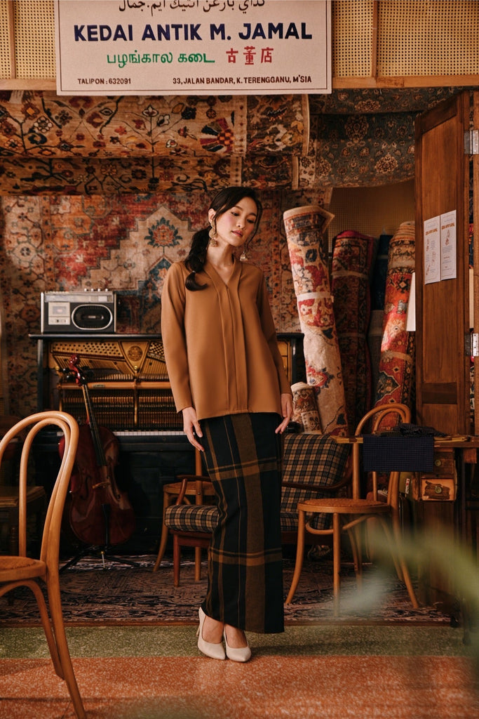 The Akar Kita Women Kebaya Top - Latte