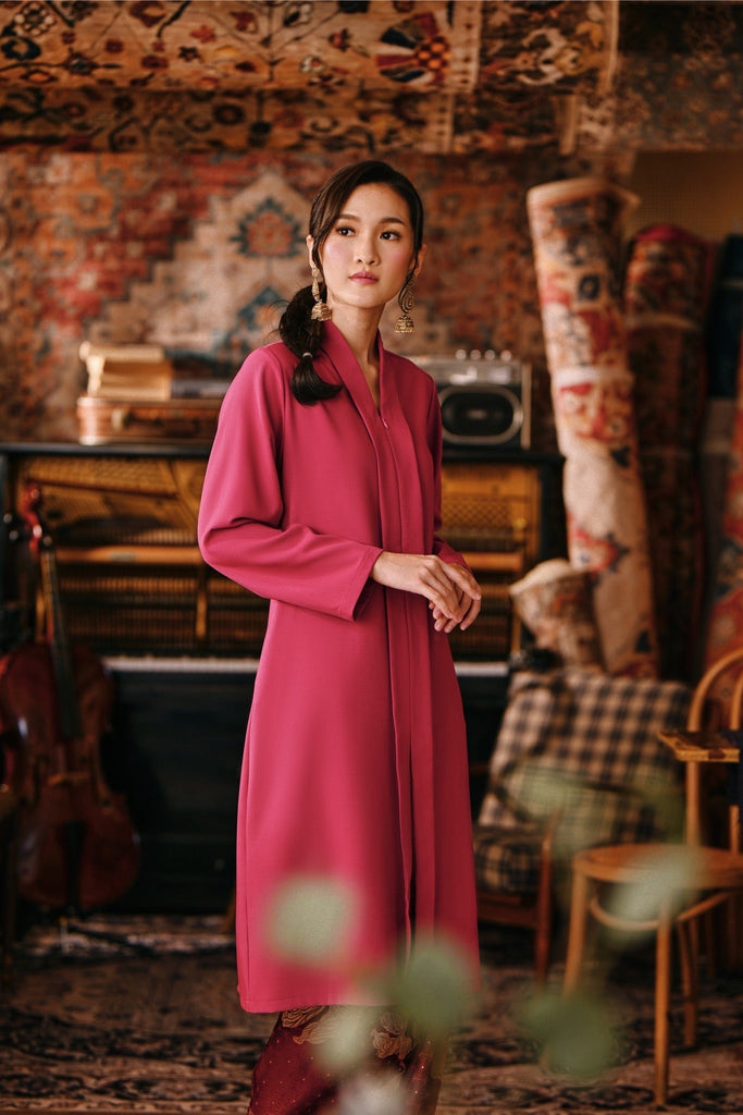 The Akar Kita Women Kebarung Top - Magenta