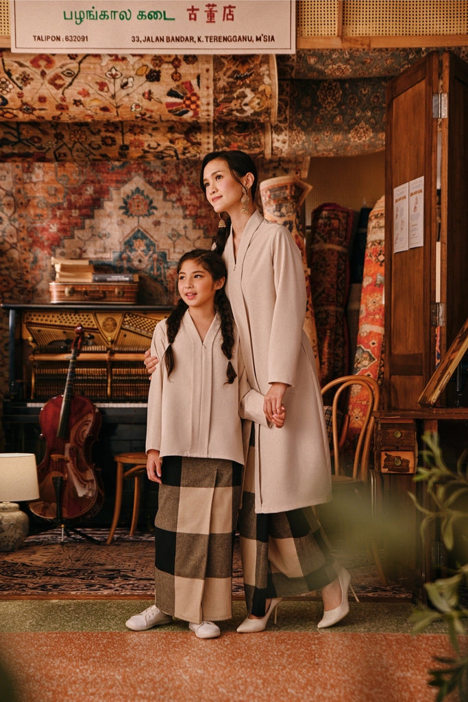 The Akar Kita Kebaya Top - Almond Sand