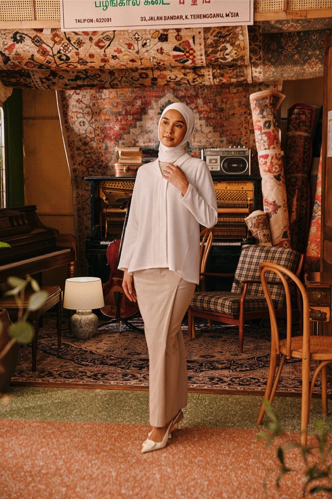 The Akar Kita Women Kebaya Top - Off White