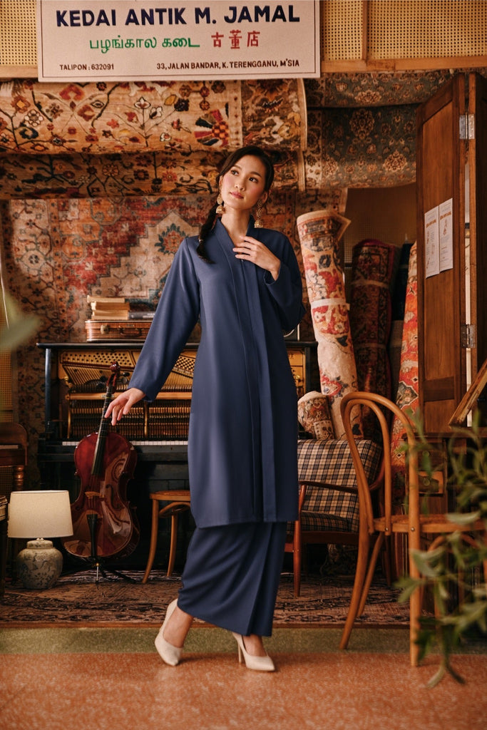 The Akar Kita Women Folded Skirt - England Blue