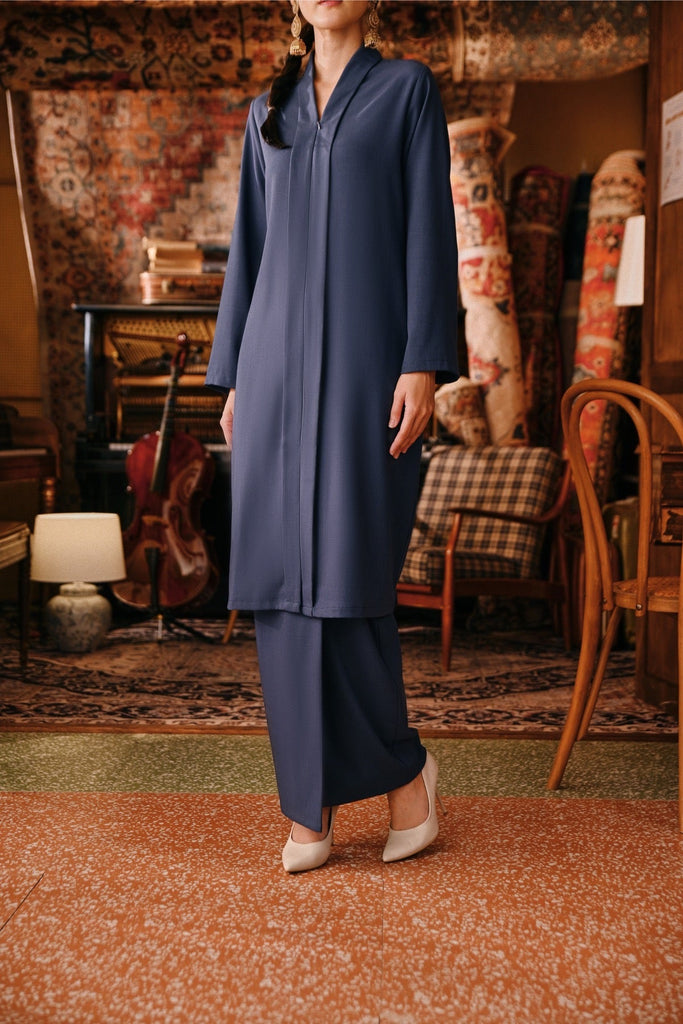 The Akar Kita Women Folded Skirt - England Blue