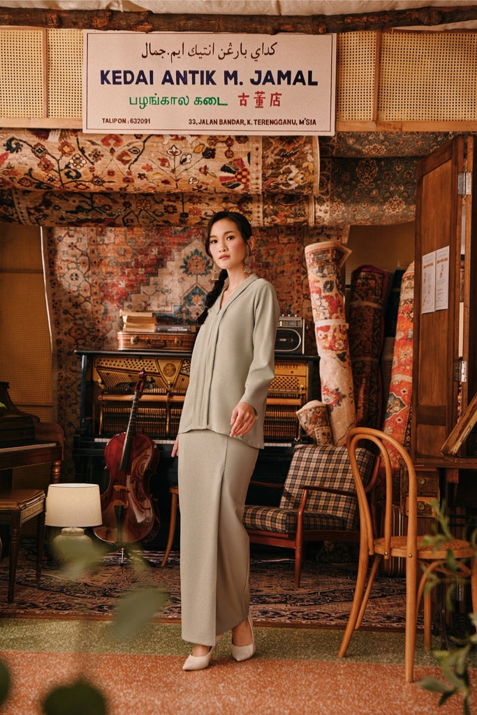 The Akar Kita Women Folded Skirt - Pistachio