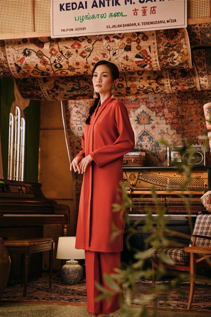 The Akar Kita Women Kebarung Top - Mandarin Red