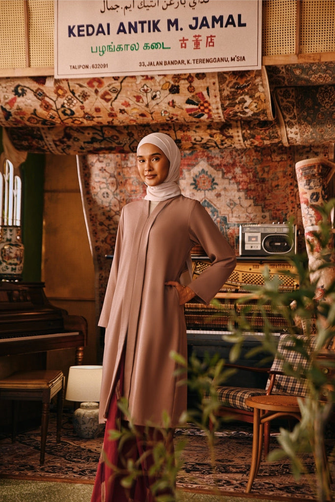 The Akar Kita Women Kebarung Top - Mahogany Rose