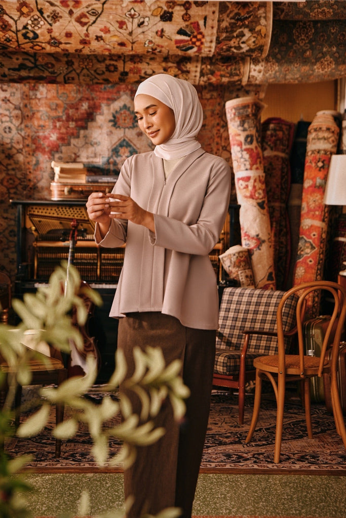 The Akar Kita Women Kebaya Top - Rose Mauve