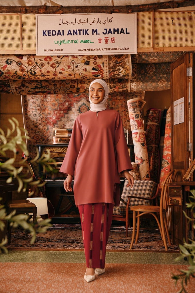The Akar Kita Women Folded Skirt - Emberline