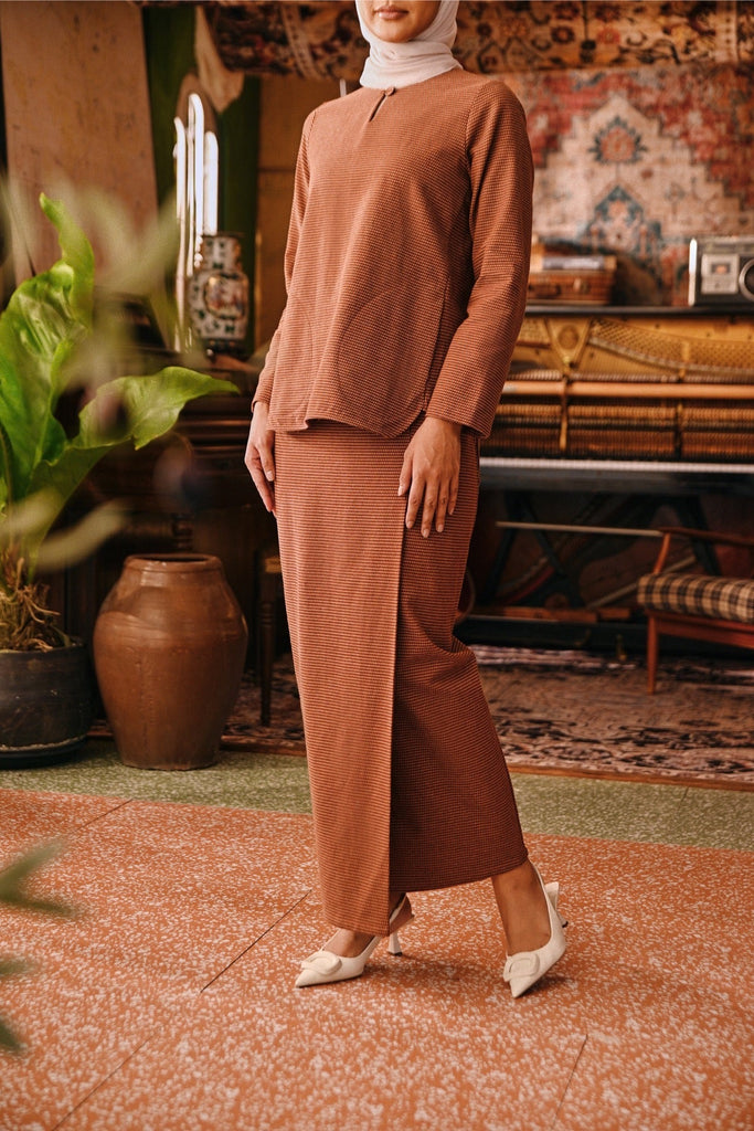 The Akar Kita Women Folded Skirt - Brownflux
