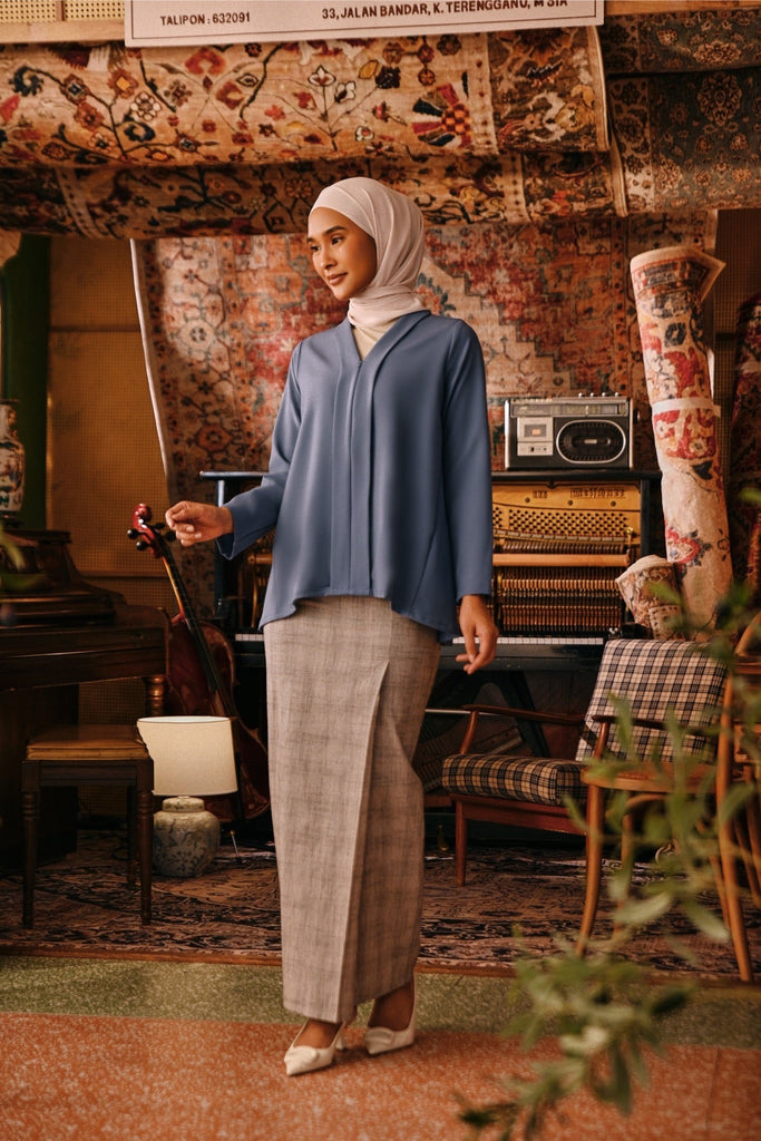 The Akar Kita Women Kebaya Top - Coronet Blue