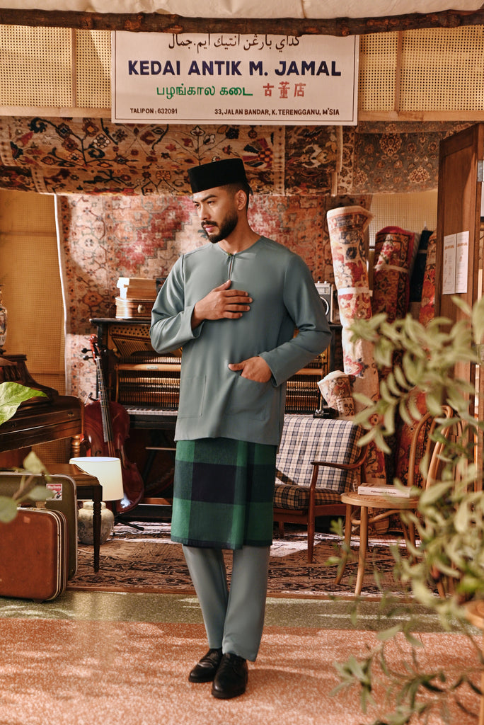 The Akar Kita Men Baju Melayu Teluk Belanga - Pine Green
