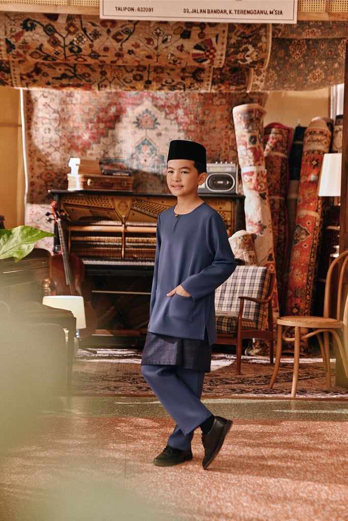 The Akar Kita Baju Melayu Teluk Belanga - England Blue