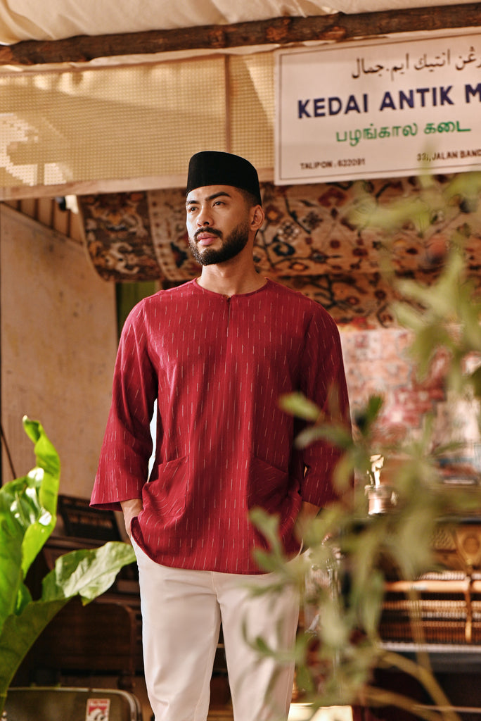 The Akar Kita Men 3/4 Sleeve Kurta - Ruby Harvest