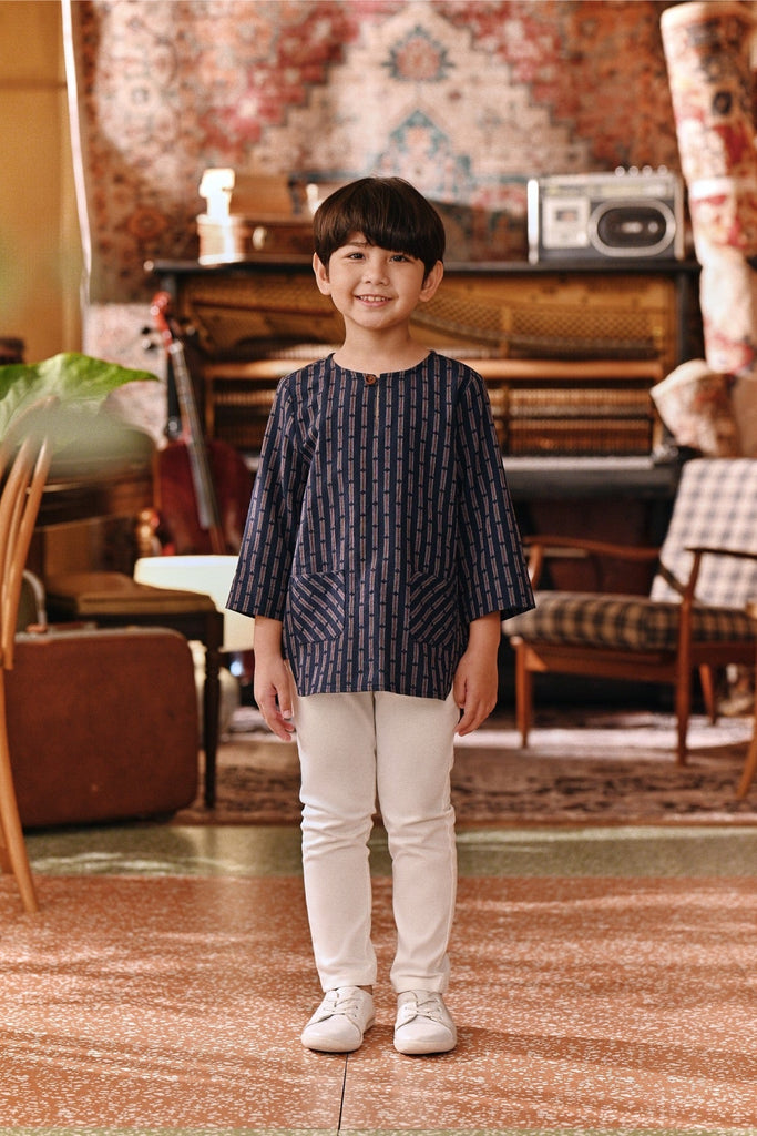 The Akar Kita 3/4 Sleeve Kurta - Ocean Streak