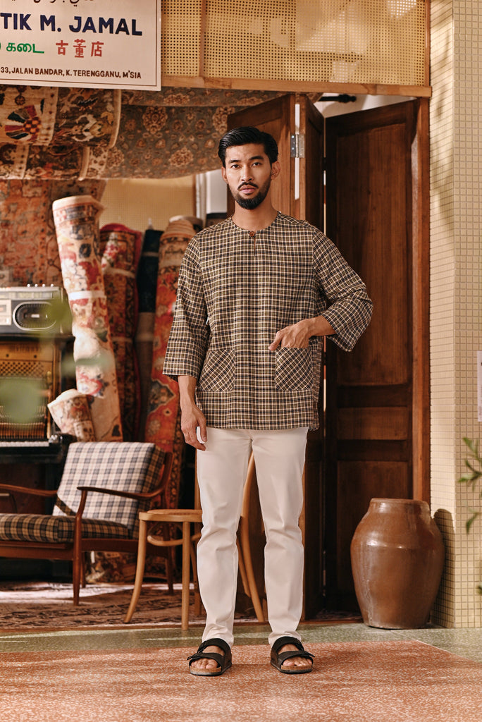 The Akar Kita Men 3/4 Sleeve Kurta - Evergreen Grid