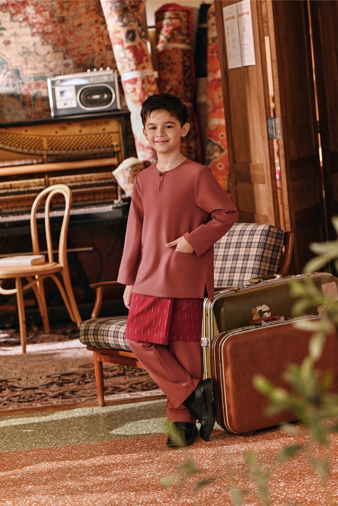 The Akar Kita Baju Melayu Teluk Belanga - Dark Mauve