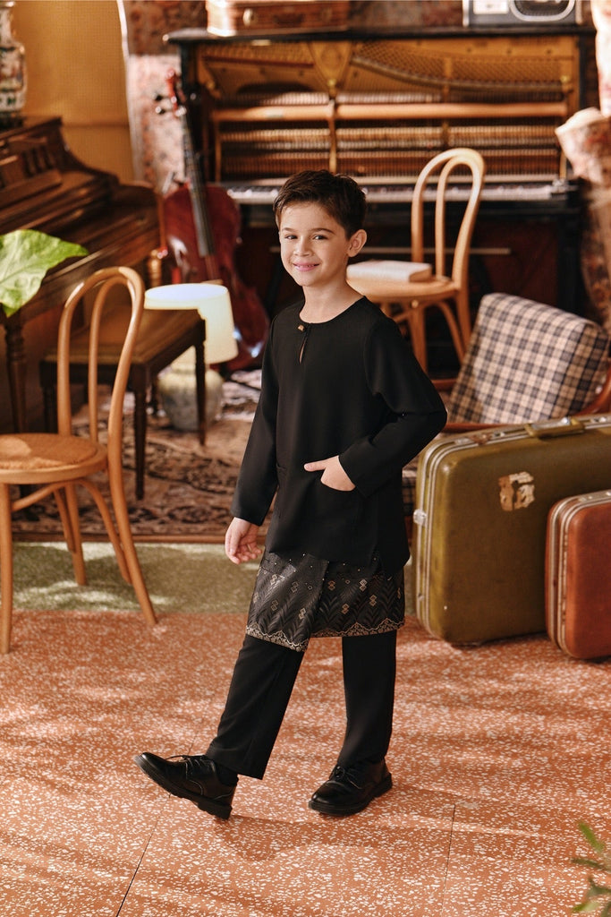 The Akar Kita Baju Melayu Teluk Belanga - Black