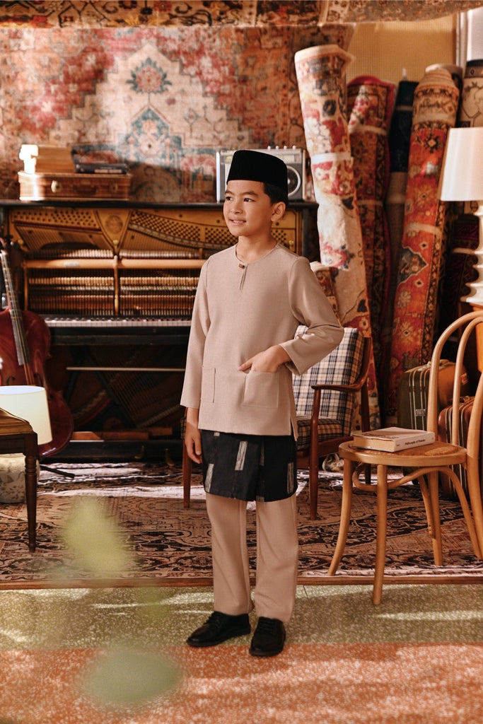 The Akar Kita Baju Melayu Teluk Belanga - Moonlight Ash