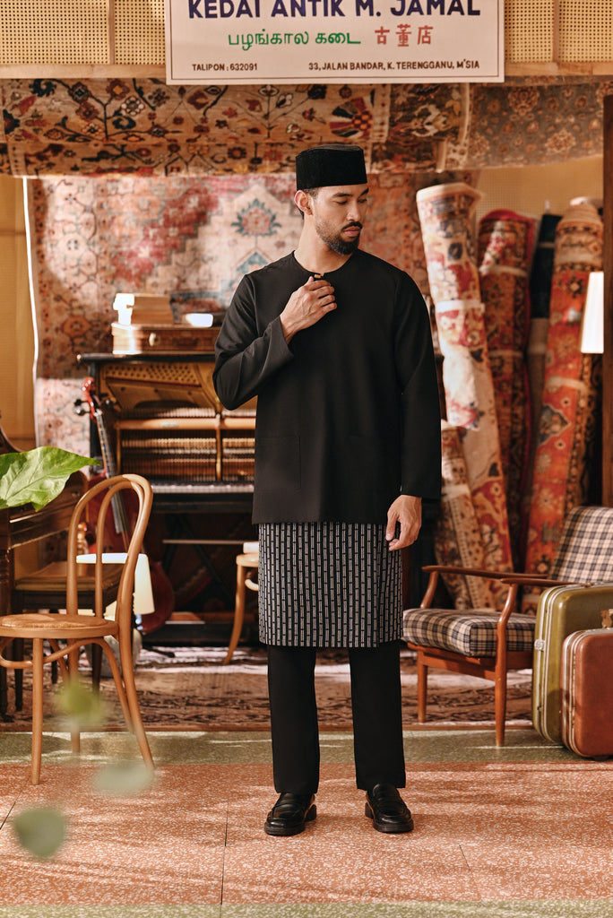 The Akar Kita Men Baju Melayu Teluk Belanga - Black