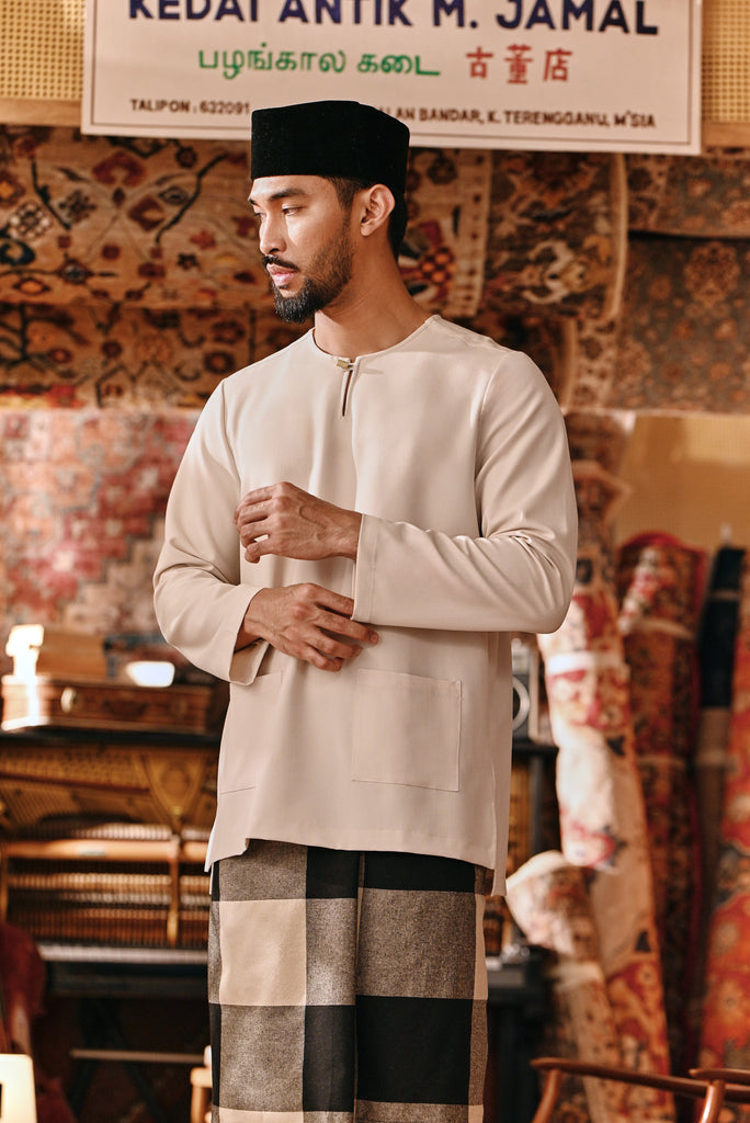 The Akar Kita Men Baju Melayu Teluk Belanga - Fog Cream