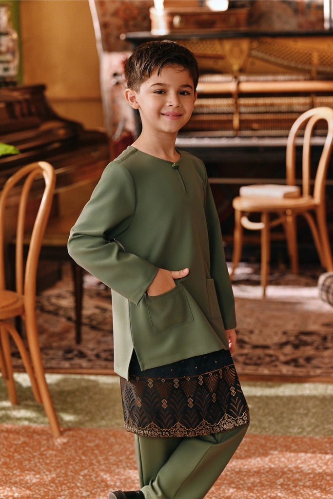 The Akar Kita Baju Melayu Teluk Belanga - Sage Green