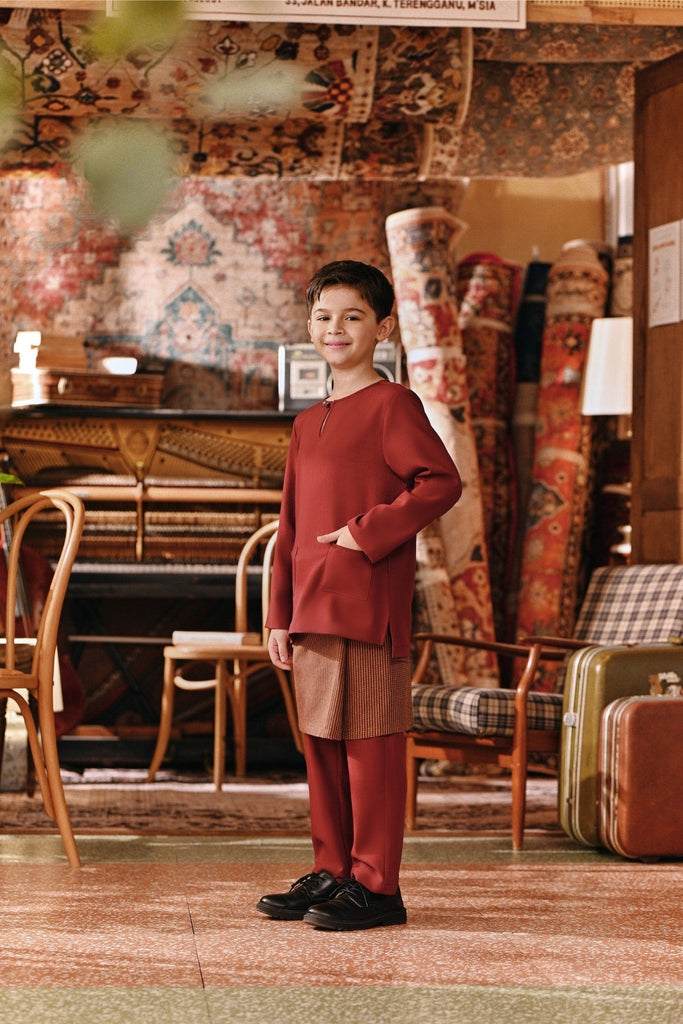 The Akar Kita Baju Melayu Teluk Belanga - Maroon Dust