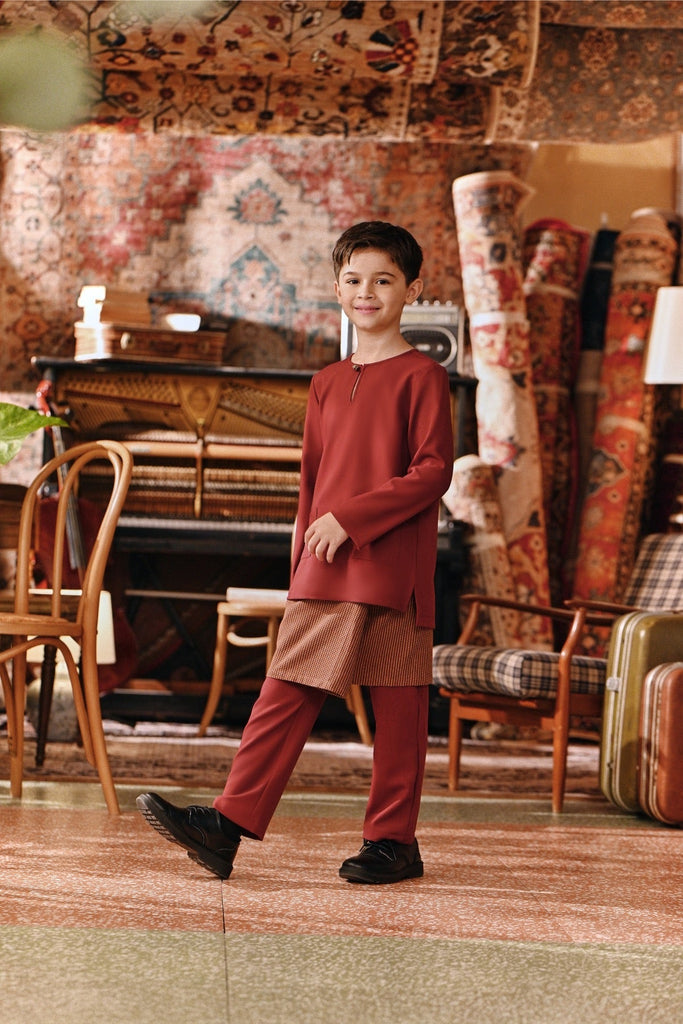 The Akar Kita Baju Melayu Teluk Belanga - Maroon Dust