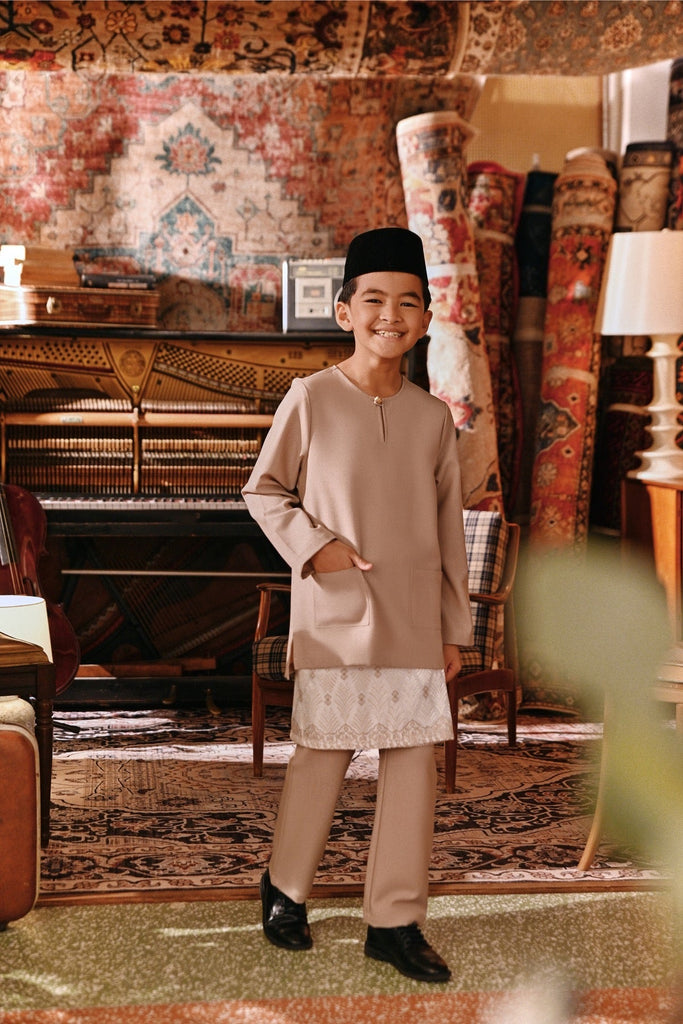 The Akar Kita Baju Melayu Teluk Belanga - Moonlight Ash