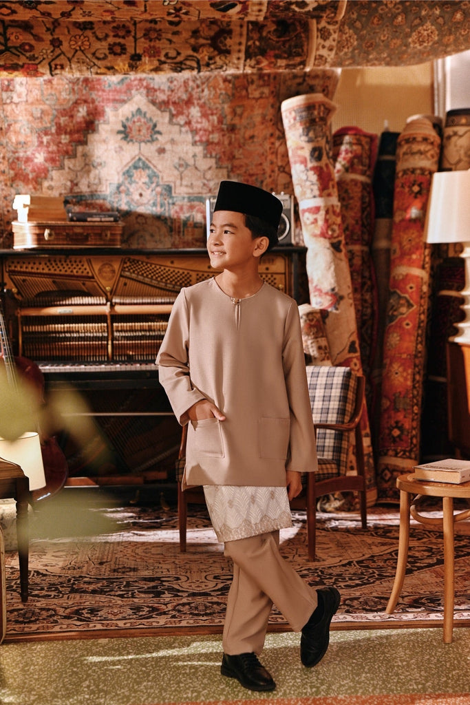 The Akar Kita Baju Melayu Teluk Belanga - Moonlight Ash