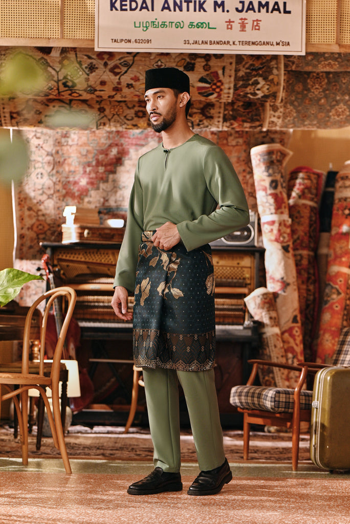 The Akar Kita Men Baju Melayu Teluk Belanga - Sage Green