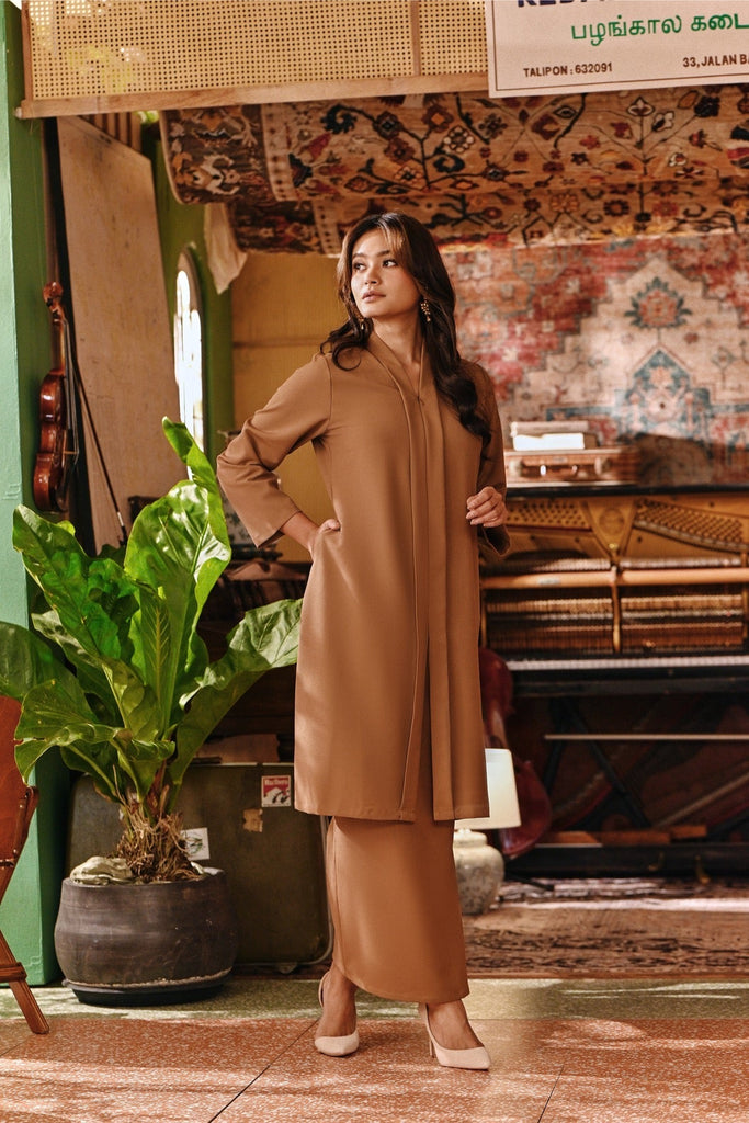 The Akar Kita Women Folded Skirt - Latte