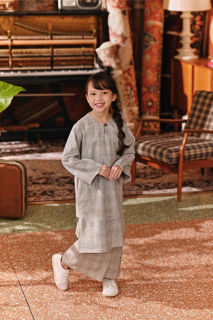 The Akar Kita Folded Skirt - Nature Linen