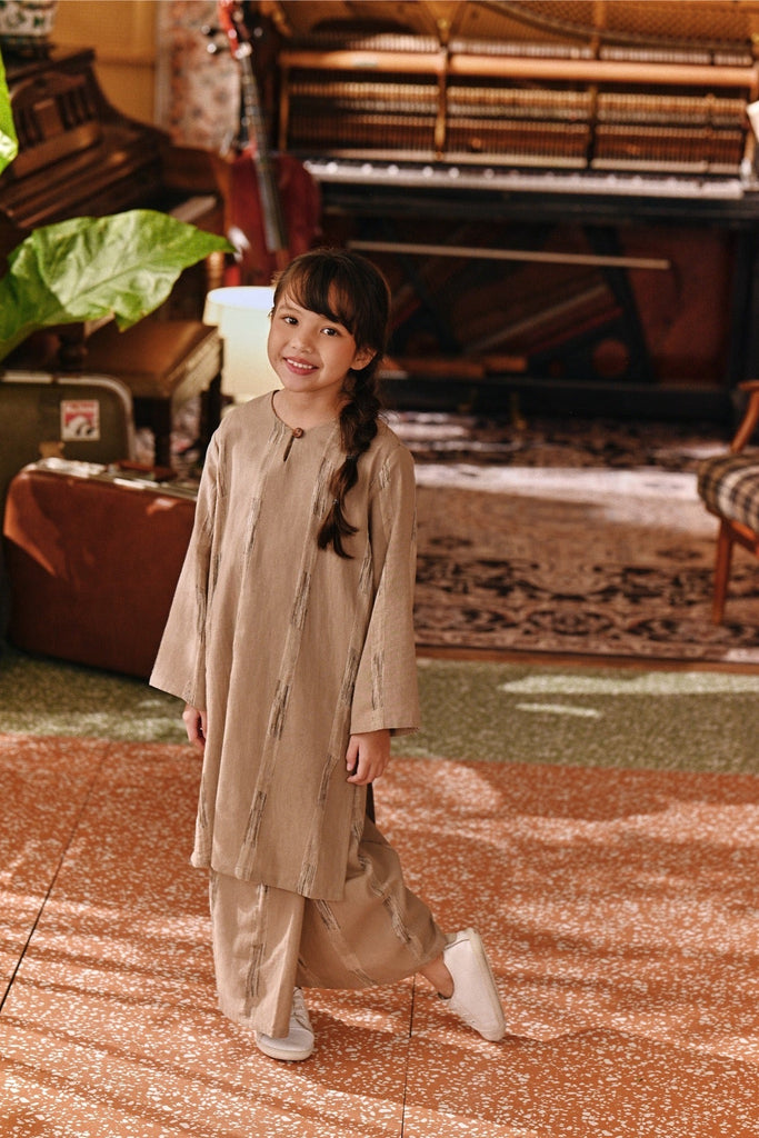 The Akar Kita Folded Skirt - Dustline
