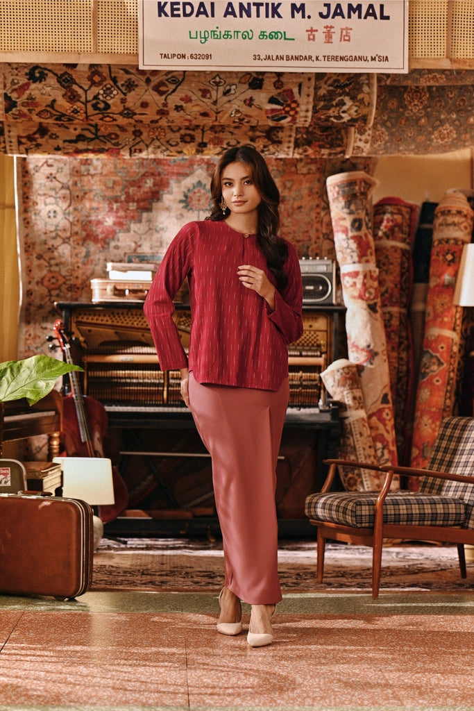 The Akar Kita Women Folded Skirt - Dark Mauve