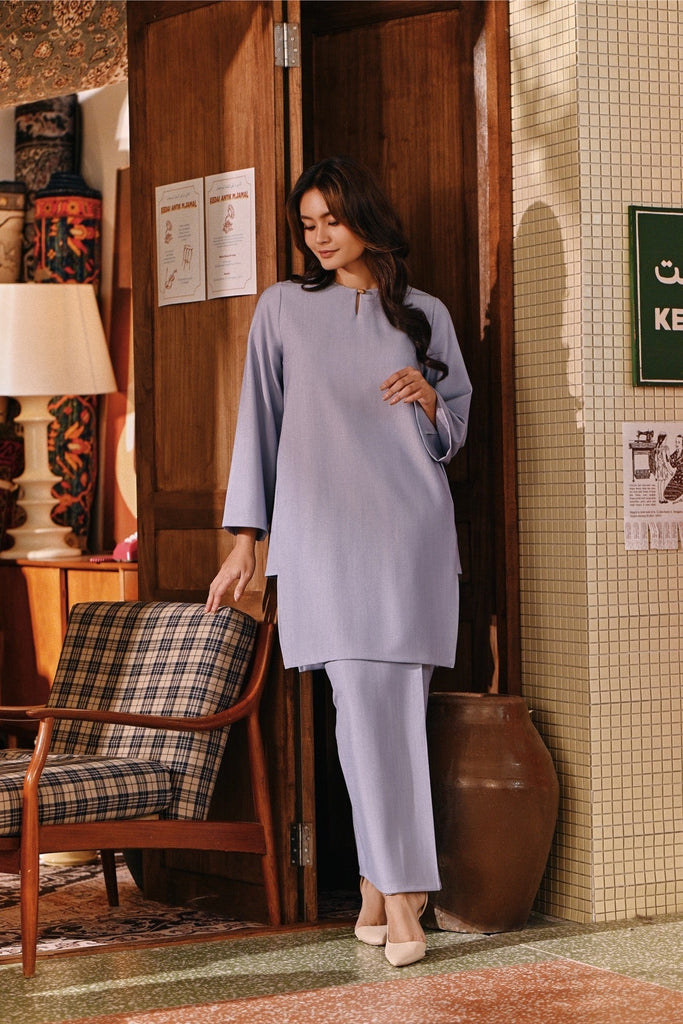 The Akar Kita Women Kurung Riau Top - Denim Blue