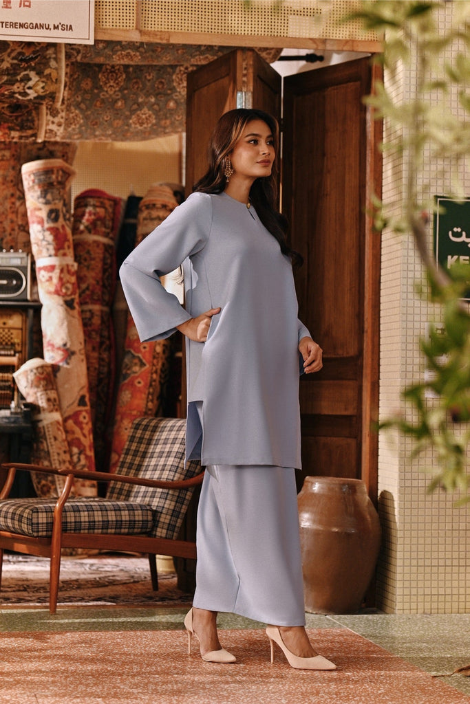 The Akar Kita Women Kurung Riau Top - Blue Fog
