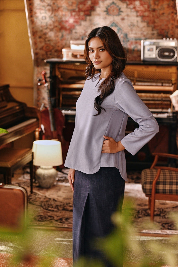 The Akar Kita Women Folded Skirt - Nature Navy