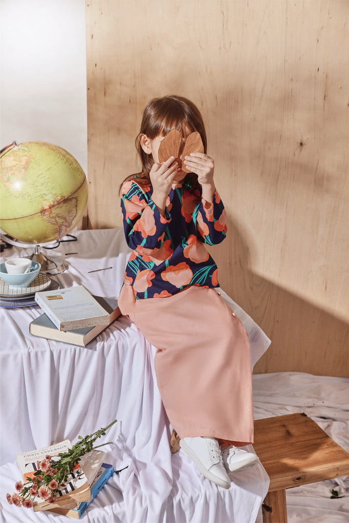 Peach Colour outfits match