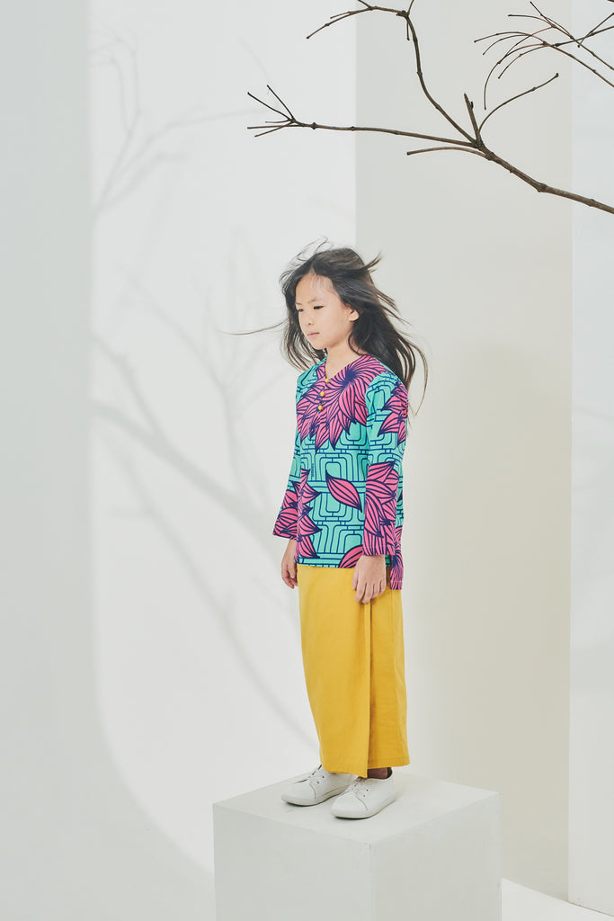 Print Kurung Blouse match Folded Skirt