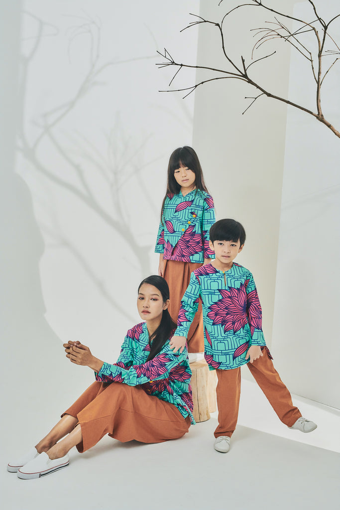 Family print Blouse